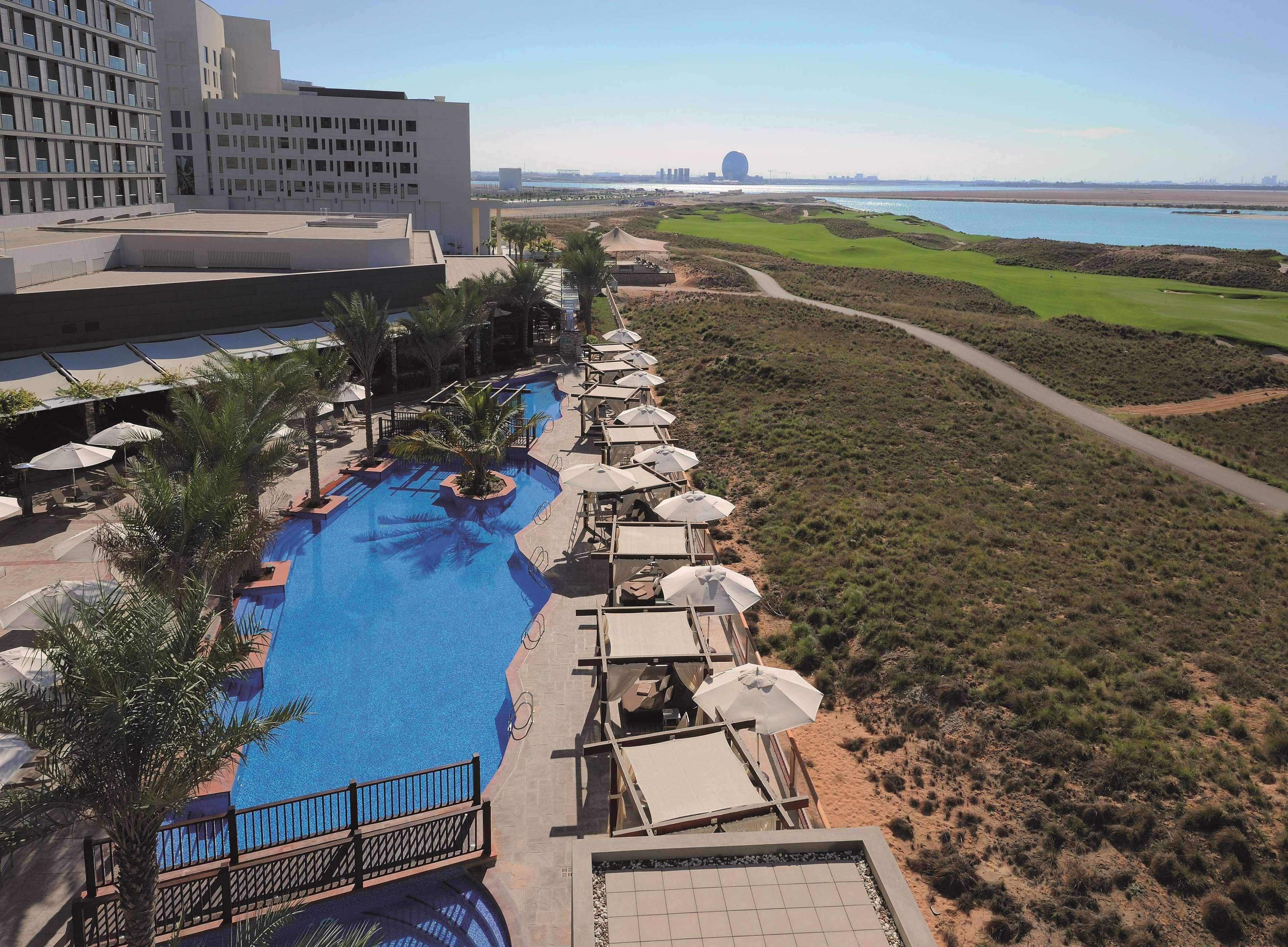 Radisson Blu Hotel, Abu Dhabi Yas Island Buitenkant foto